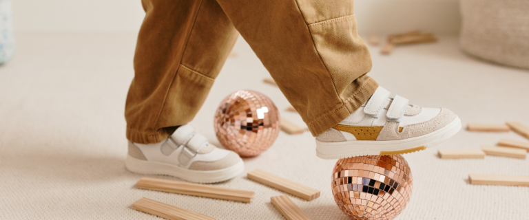 Lire la suite à propos de l’article Les baskets enfant Bopy : Quand le style rencontre l’aventure… et les éclaboussures !